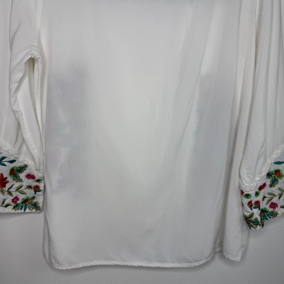 Sundance Embroidered Floral Blouse Top Bell Sleeve White Red Medium Boho Peasant - Picture 7 of 9